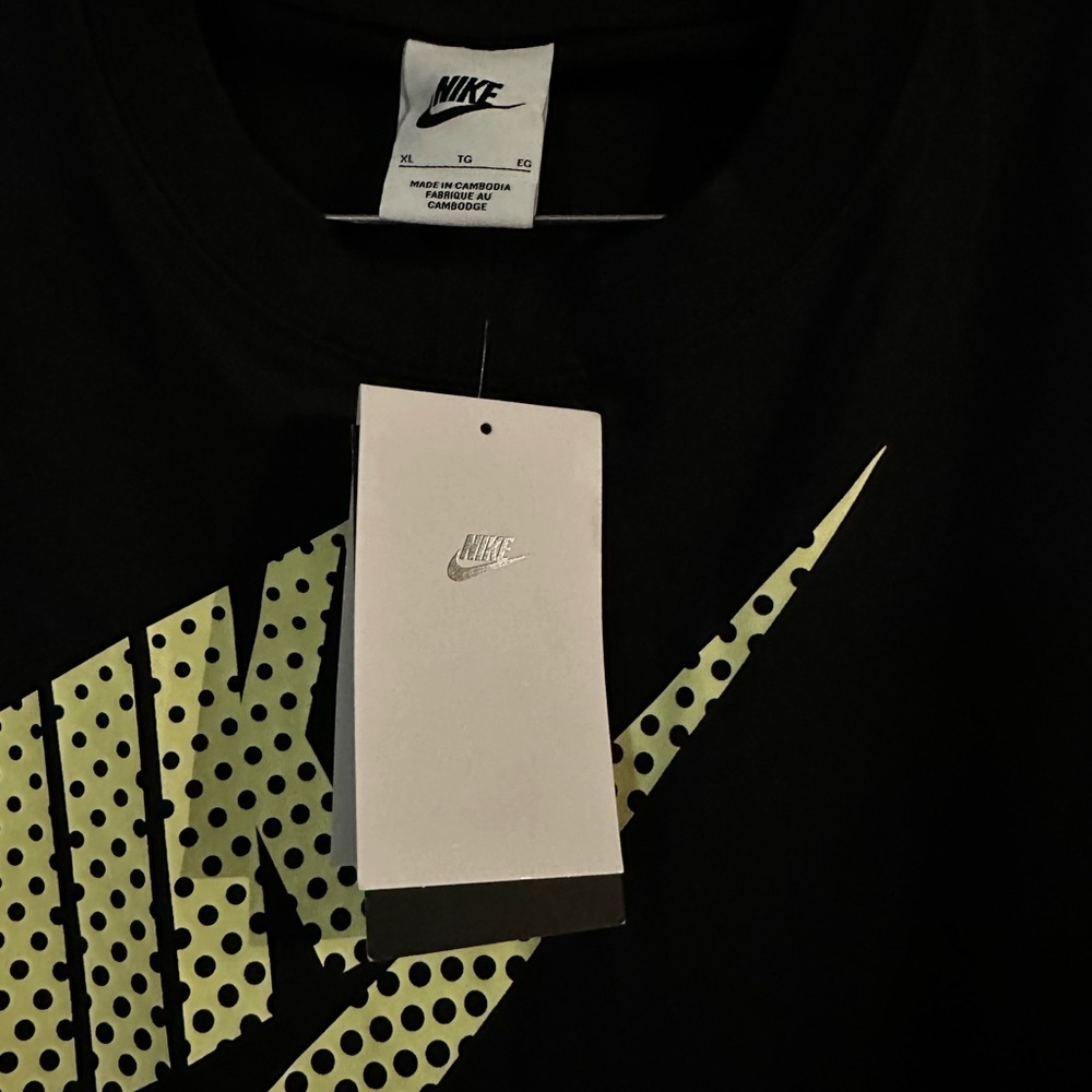 Nike NSW Tee SS GFX DNC, Black - Women's XL NWT - Picture 11 of 12